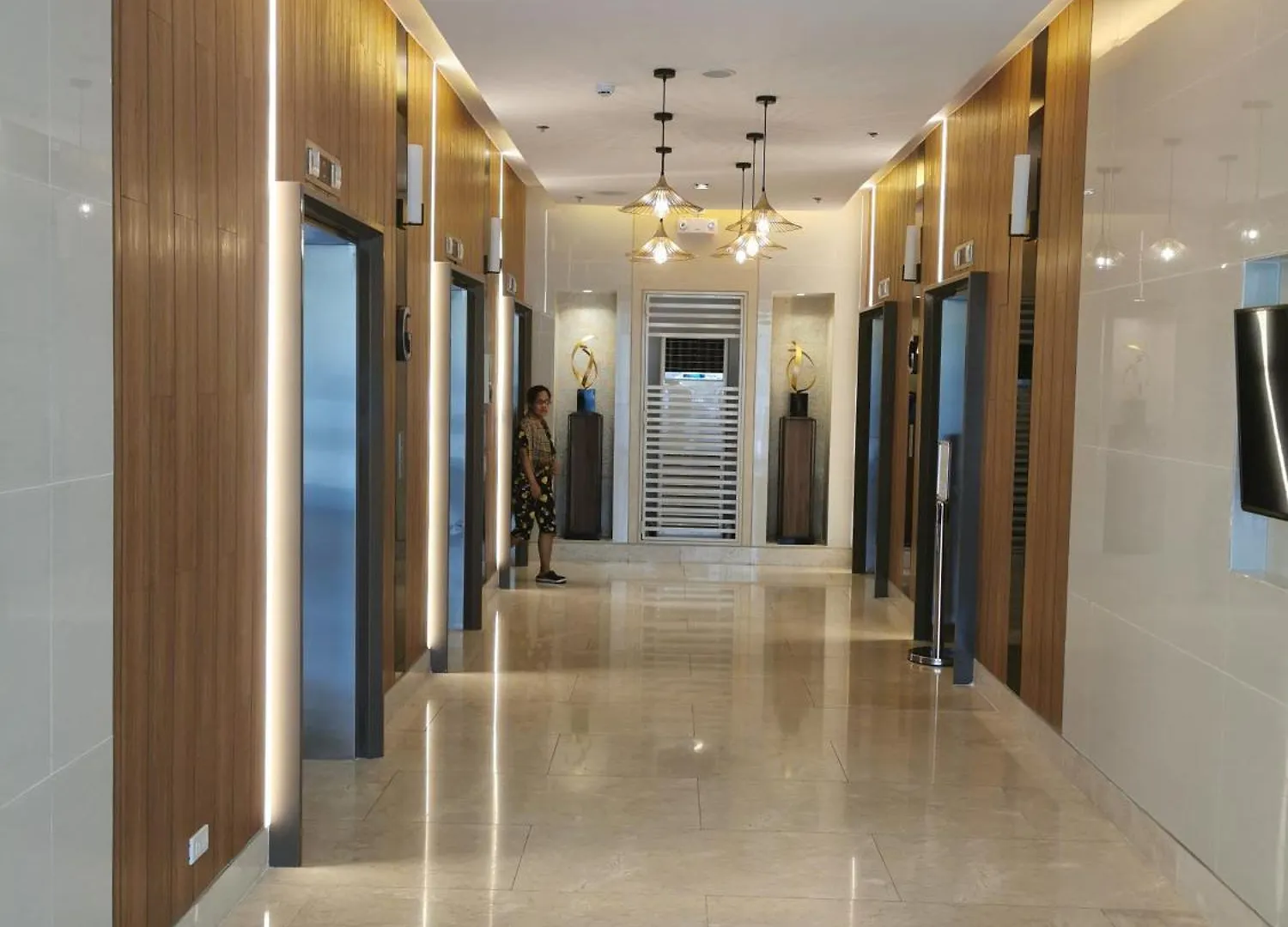 Apartment Shore 3 Residence Mao Manila